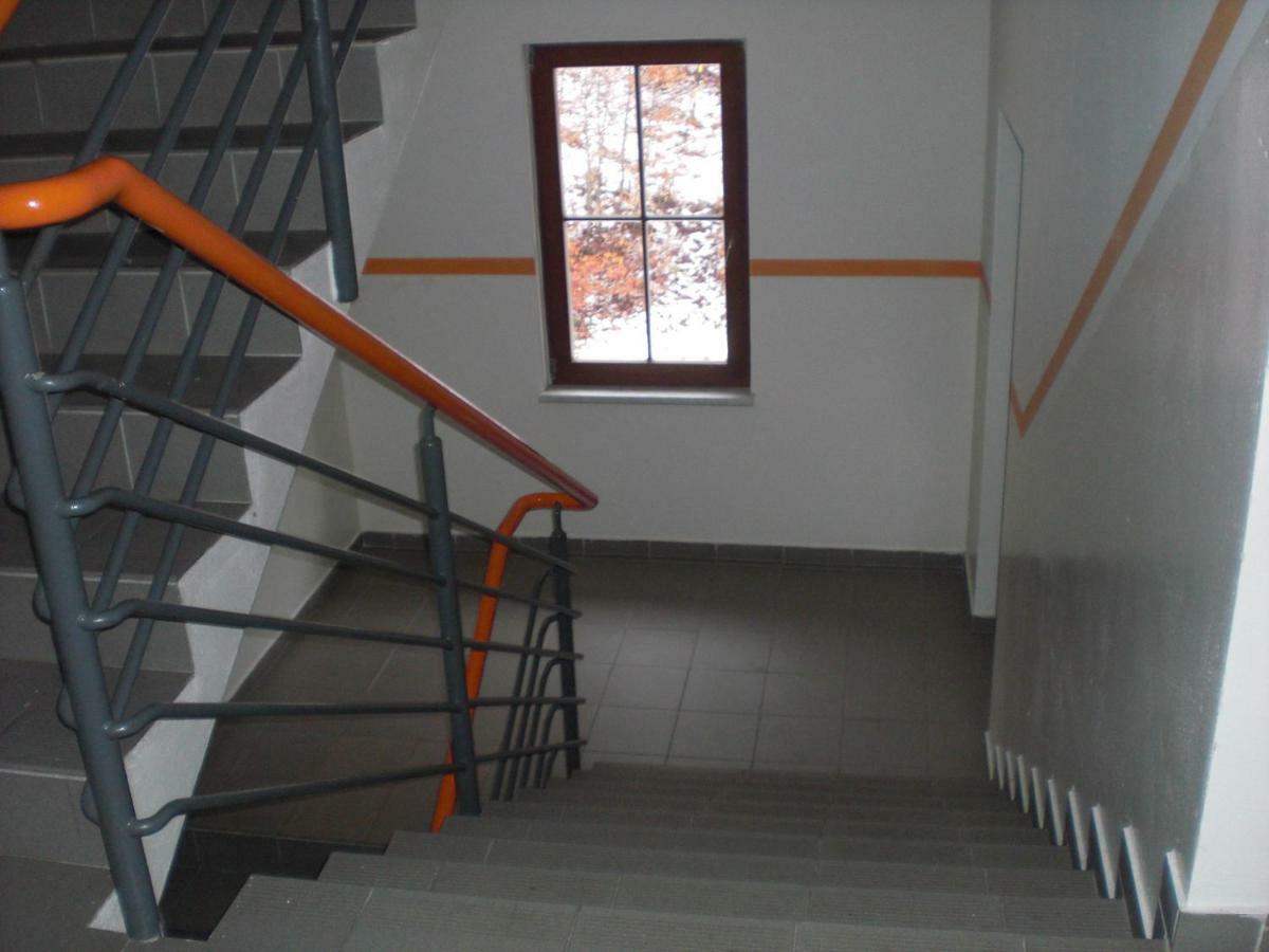 Apartman Pod Klinovcem ヤーヒモフ エクステリア 写真